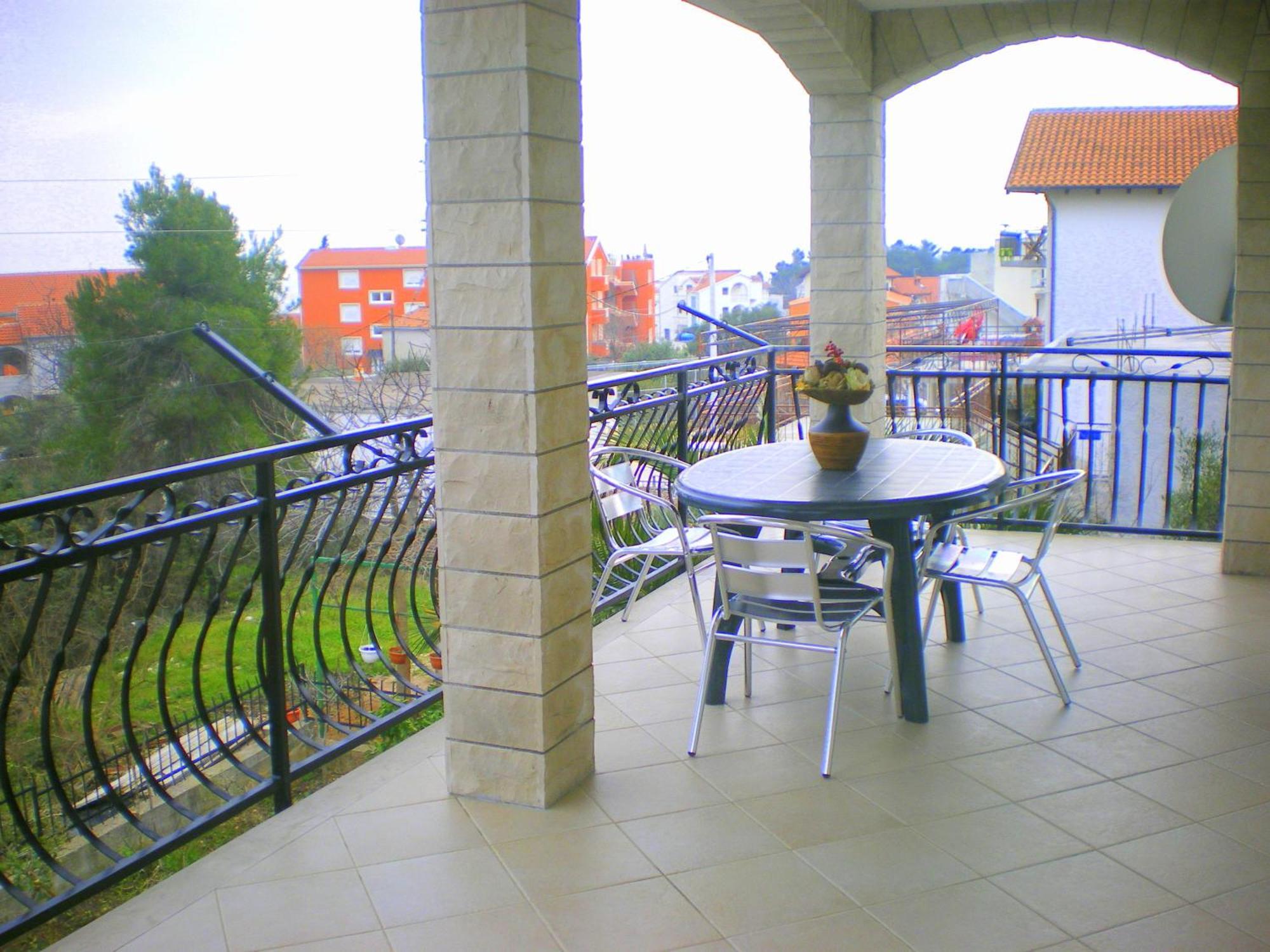 Apartments Slavica Trogir Exteriör bild