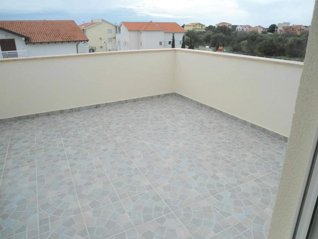 Apartments Slavica Trogir Rum bild